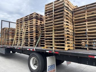 Wood and plastic pallets -Delivered fast! Orange County / LA