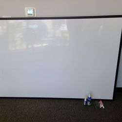 Magnetic White Board 6X4