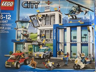 Lego City Police Station With Box And Instruction 