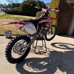 Dirt bike 
