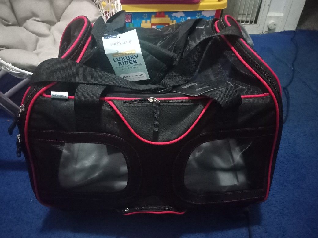 Airline Approved Luxury Rider/Rolling Pet Carrier