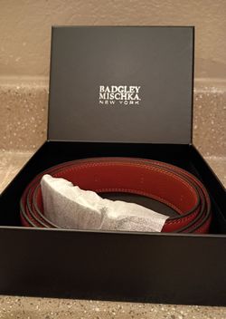 New- Men's Belt From Badgley Mischka New York