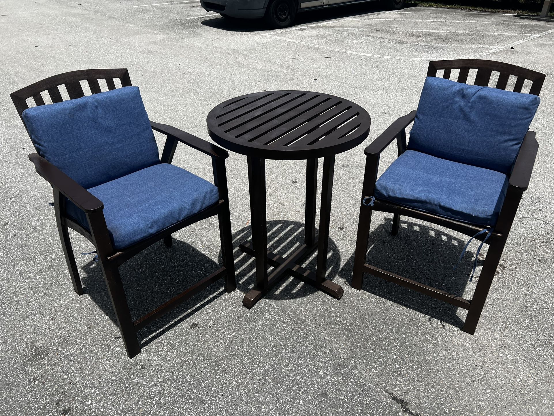 Outdoor Patio Counter Height Aluminum Table and Chairs Dining Set! Sturdy! Tables 28x36in Chairs 24x25x42in Seat Height 26in