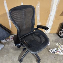 Herman Miller Aeron Chair Size C Large