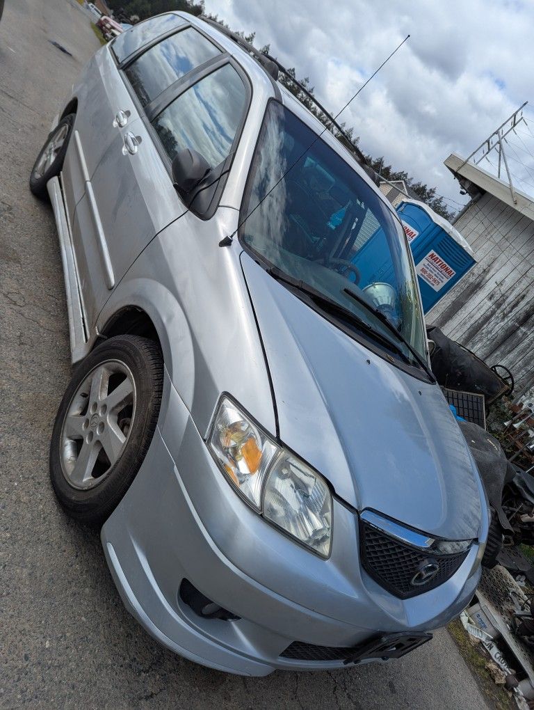 Parting Out 2002 Mazda MPV Parts