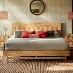 King bedroom set ( With new mattress )