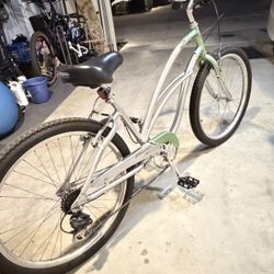 Women's 26” Electra Coaster 7 Cruiser Bike for sale! $280 obo