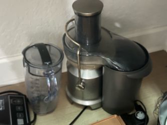 Breville Centrifugal Juicer with Pitcher