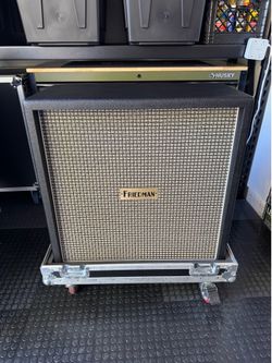 Friedman 4x12 Cabinet w/ Celestion Vintage 30s + Rolling Road Case - Mint Condition