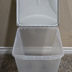 50 lb Pet Food Container with Wheels