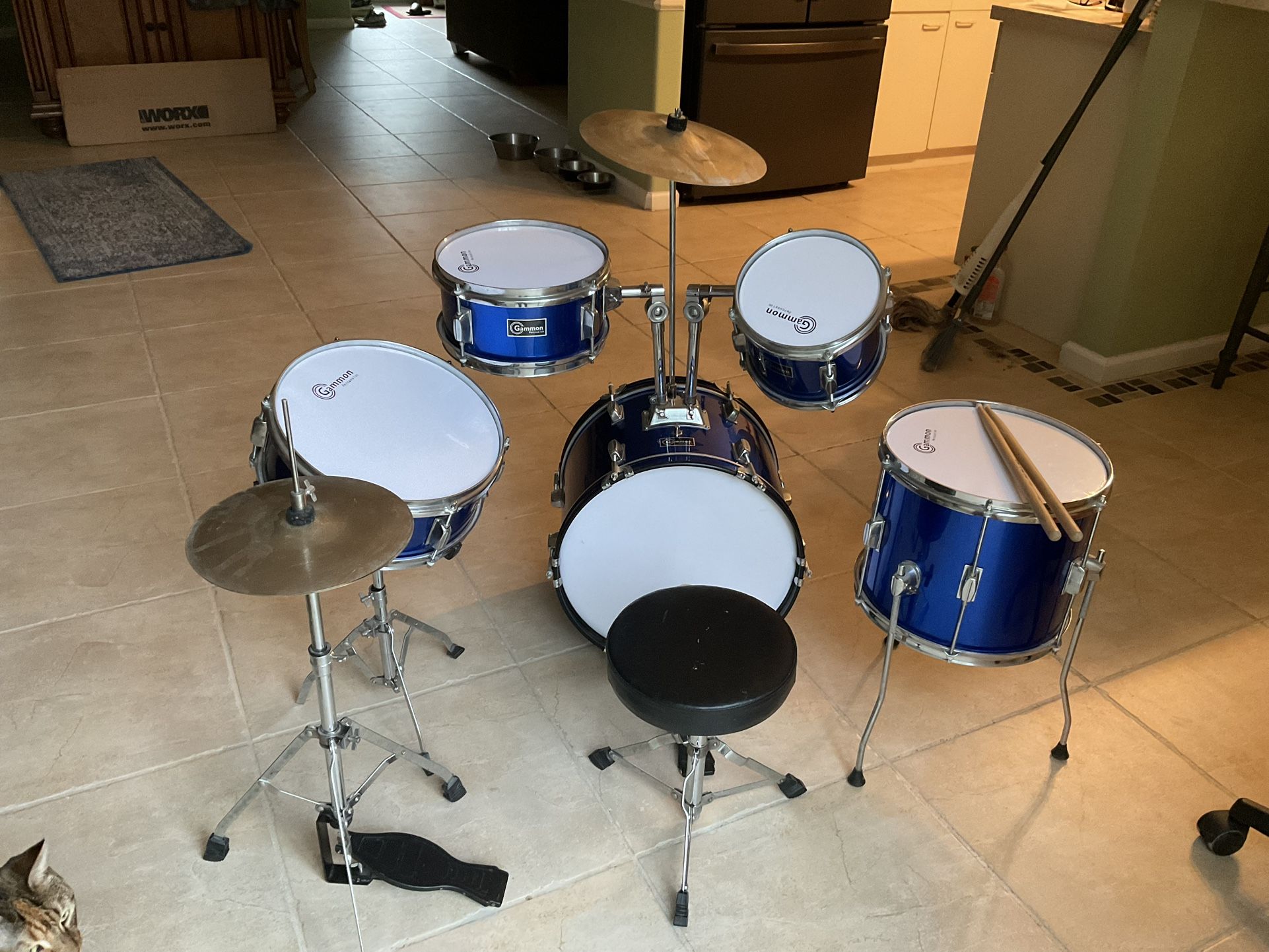 Gammon Jr. 5-Piece Drum Set – Good Condition + Bonus Drumsticks