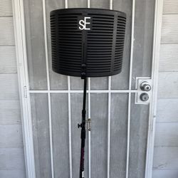 microphone shield and stand 