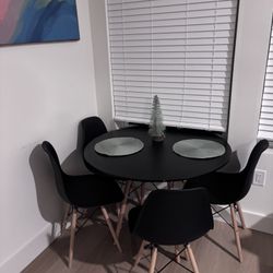 40 In Dining Room Table & Chairs (Full Set)