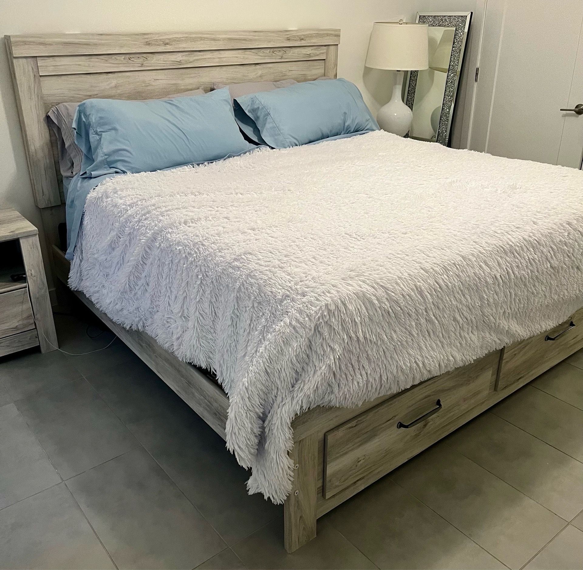 Bed room set