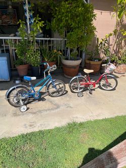 Schwinn Kids Bikes with Training Wheels – Set of 2