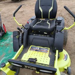 RYOBI
42 in. 100 Ah Battery Electric Riding Zero Turn Mower