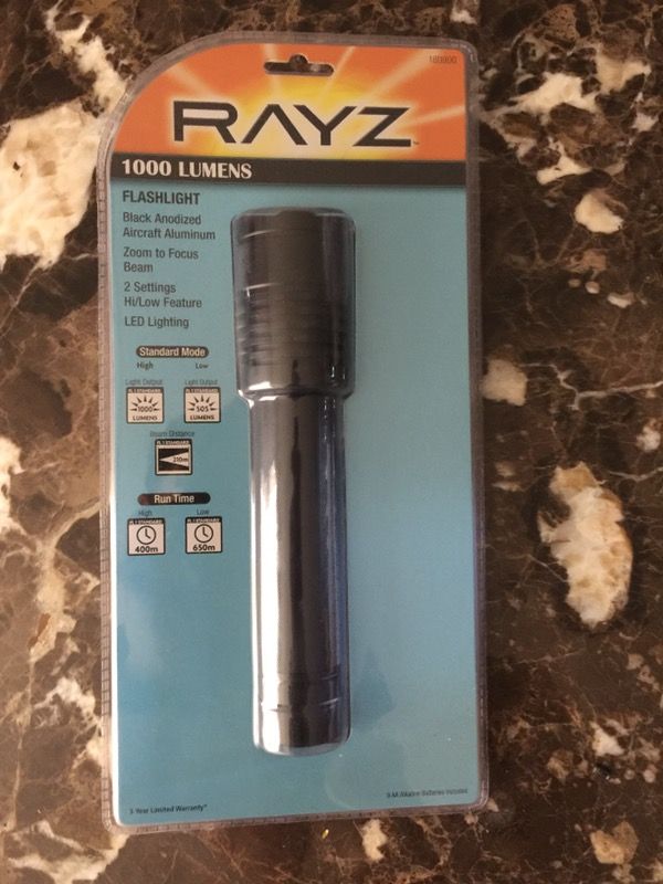 Rayz 1000 lumen flashlight