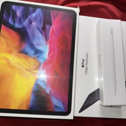 Space Gray Apple iPad Pro 11 in 512gb Wifi iOS 13.5 New Sealed Included Magic Keyboard & Apple Pencil 2nd Generation For $1250 Only 
