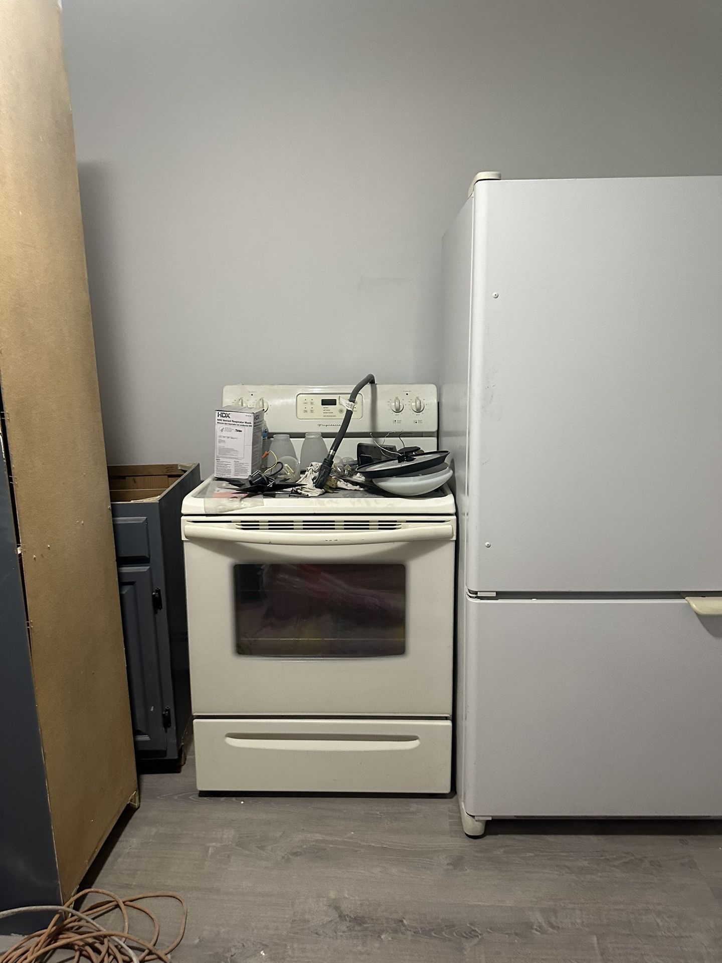 Fridge, Stove And Microwave