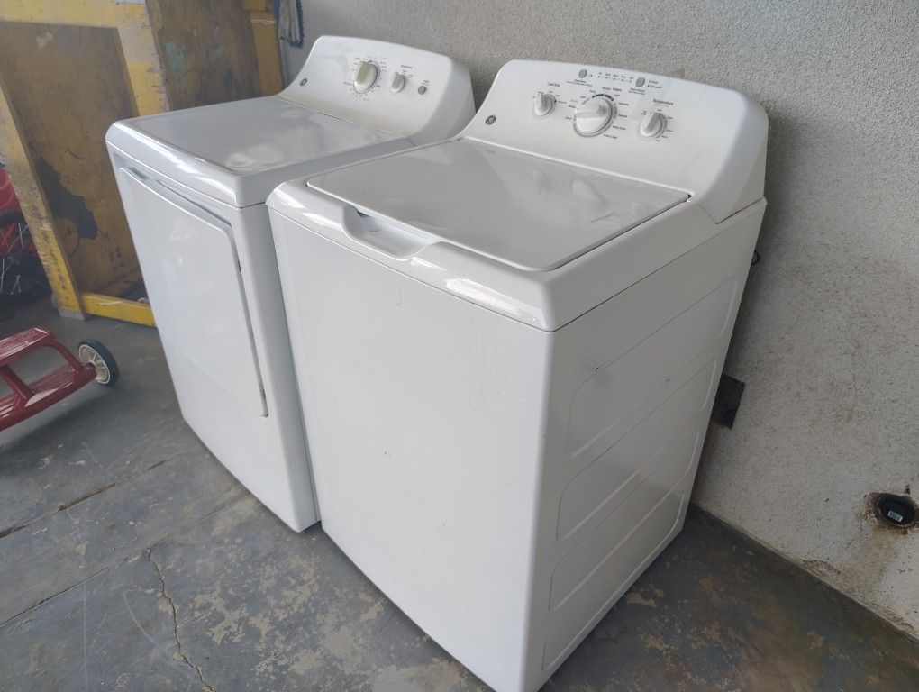 Washer & Dryer Set