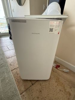 Frigidaire Portable Air Conditioner – Like New