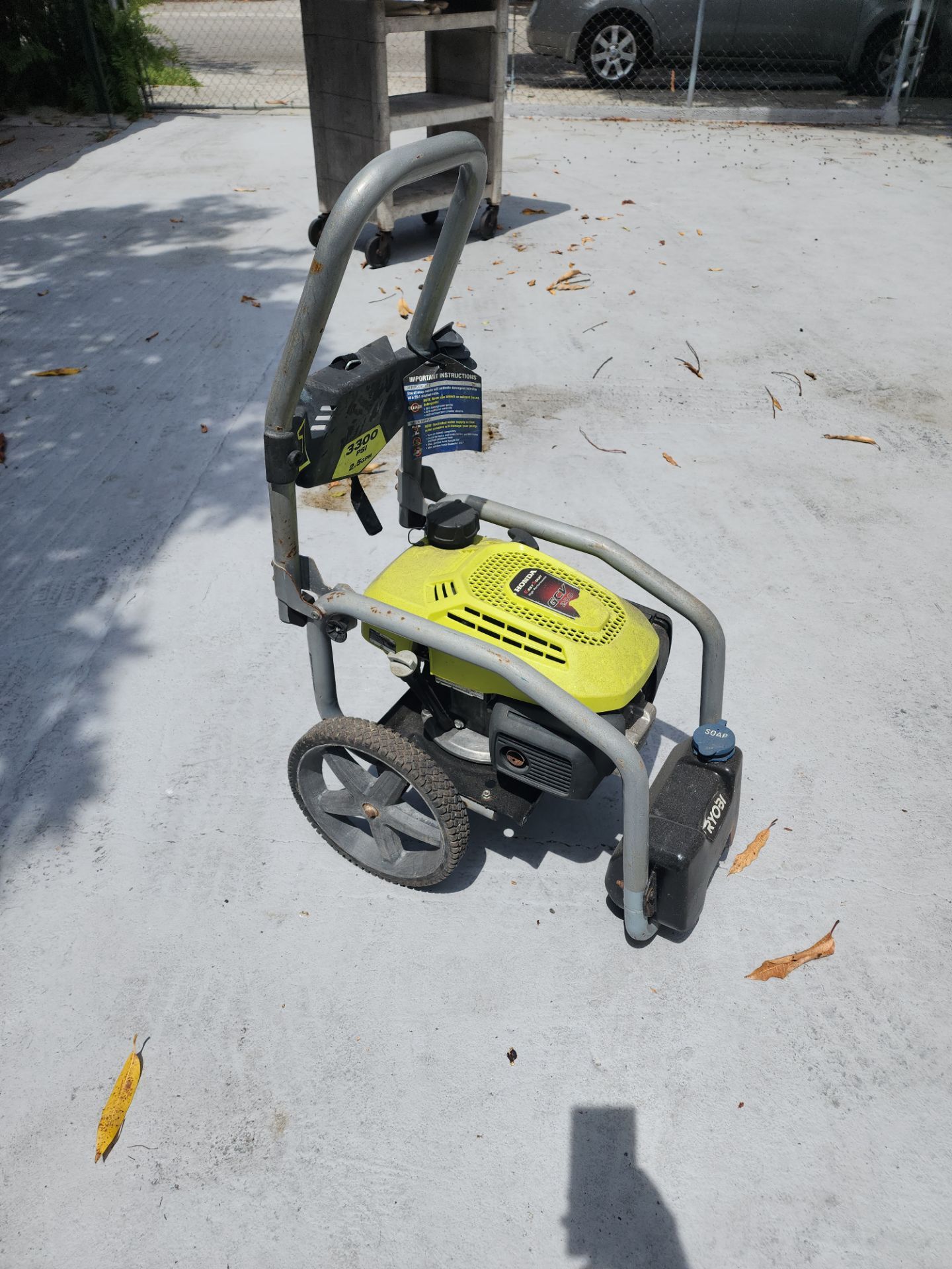 Pressure cleaner 3300 psi