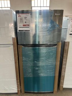 Frigidaire FFTR2045VS Refrigerator