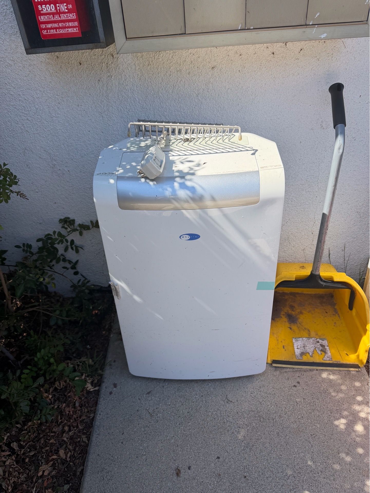 Portable ac works perfectly fine