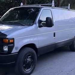 2008 Ford E-350