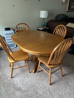 Kitchen table
