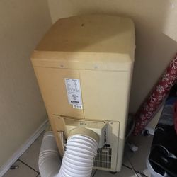 Portable Ac/ Heater Window Unit 
