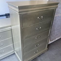 Bedroom Dressers With Mirror 