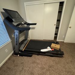 Treadmill 