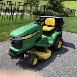 John Deere X304 Tractor 