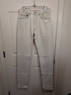Vintage Levi’s Light Wash distressed blue jeans, Size W30
