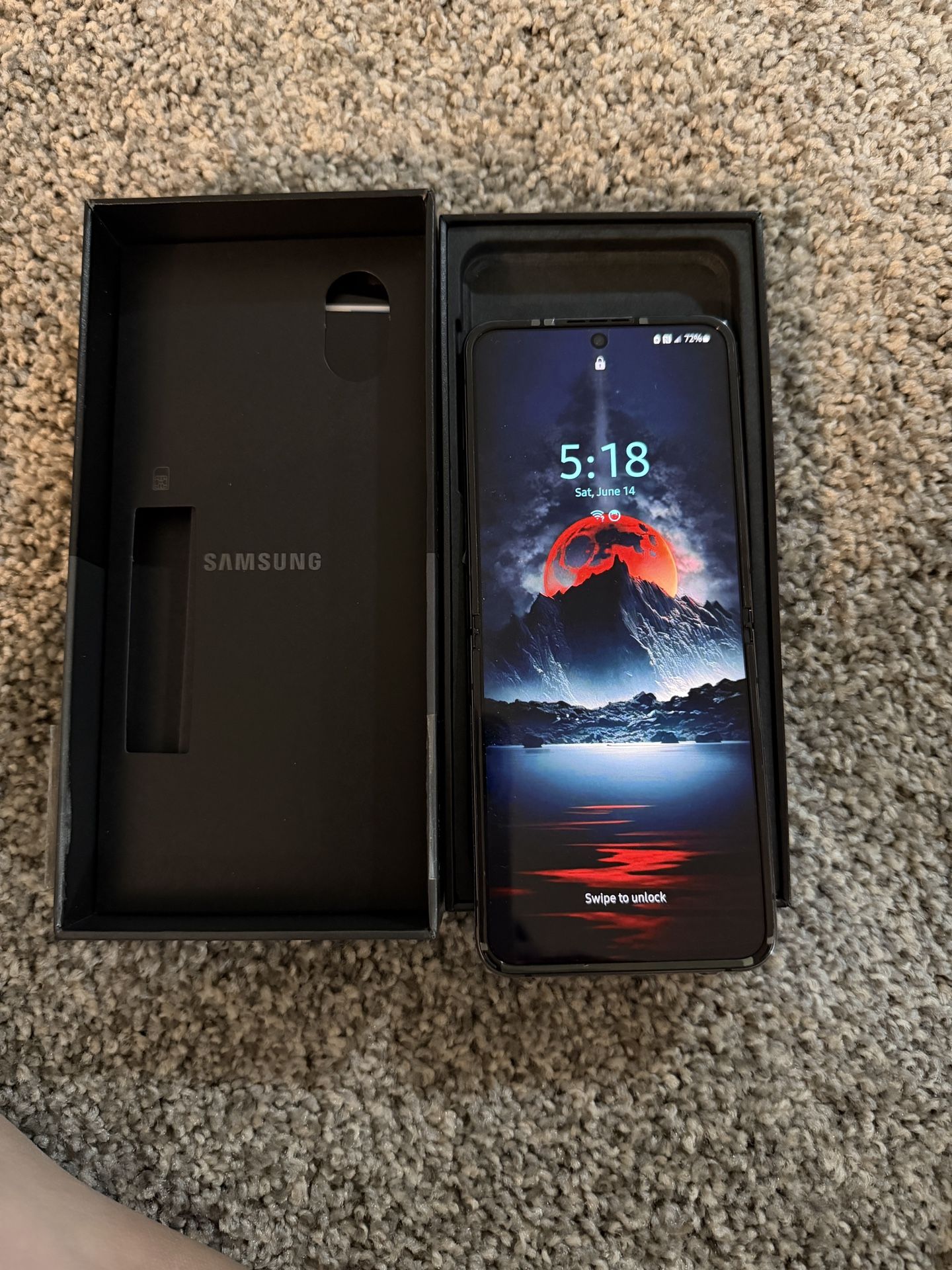 Samsung Flip 4 Unlocked