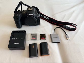 Canon EOS R5 (Body Only + Pro Kit)
