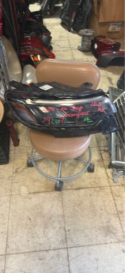 2022-26 Jeep compass right headlight