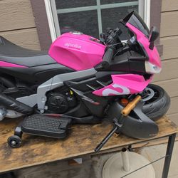 Motorcycle Kids Needs Charger 250  Put Together 