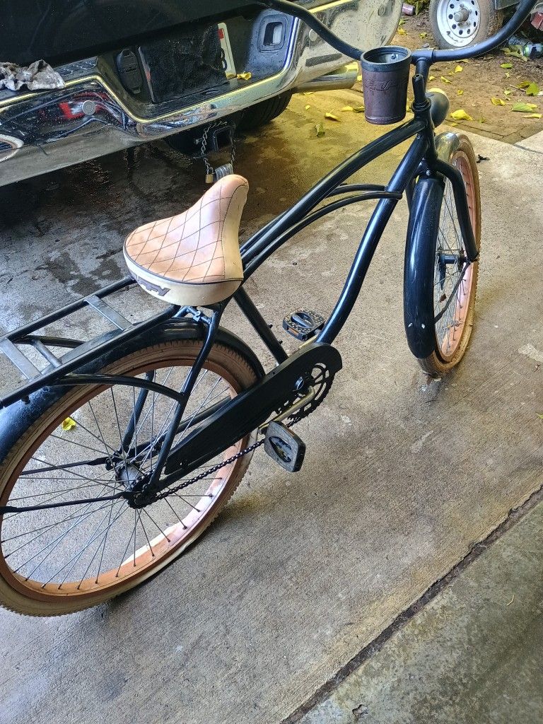 Huffy Beach Cruiser $20