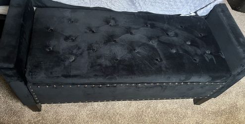 Tufted Storage Bench