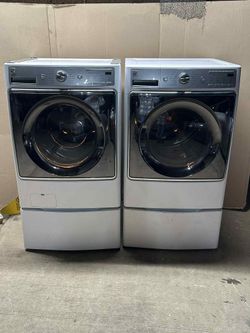 Kenmore washer and dryer laundry set