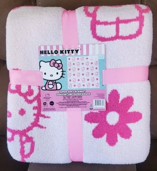 Hello Kitty Large Blanket