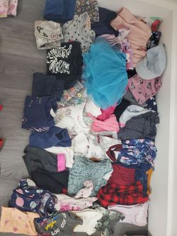 Size 3T girl clothes 50 pieces