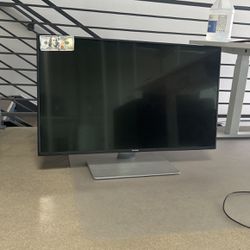 Large 43in ViewSonic Monitor 