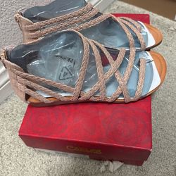 Woman’s Sandals