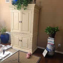 Shabby Chique TV Unitw Storage