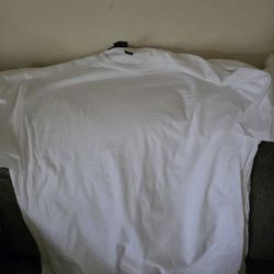 Gildan White Tshirt