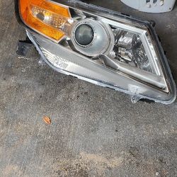 HONDA ODYSSEY HEADLIGHT 2011-2013
