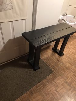Entryway bench